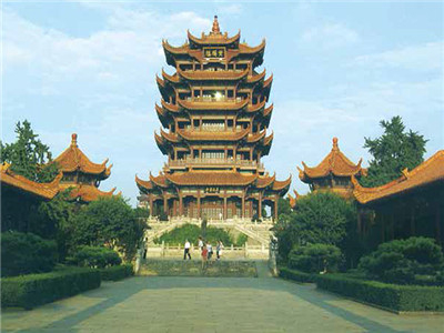 武汉黄鹤楼琉璃瓦工程