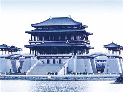 西安大唐芙蓉园的紫云楼琉璃瓦工程